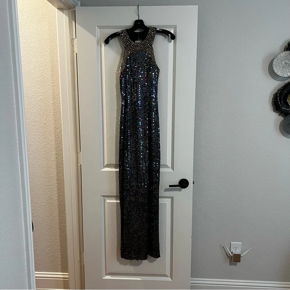 CACHÉ BEADED LONG DRESS SIZE 4 - Picture 1 of 6